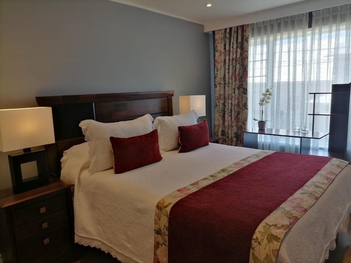 Hotel Puerta Del Lago Пуерто Варас Екстериор снимка