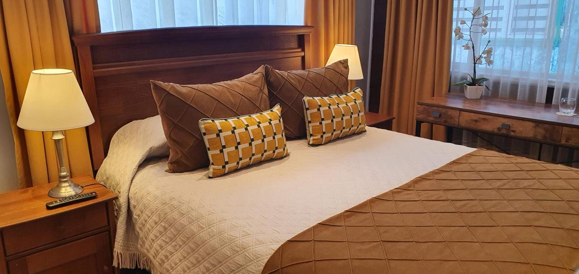 Hotel Puerta Del Lago Пуерто Варас Екстериор снимка