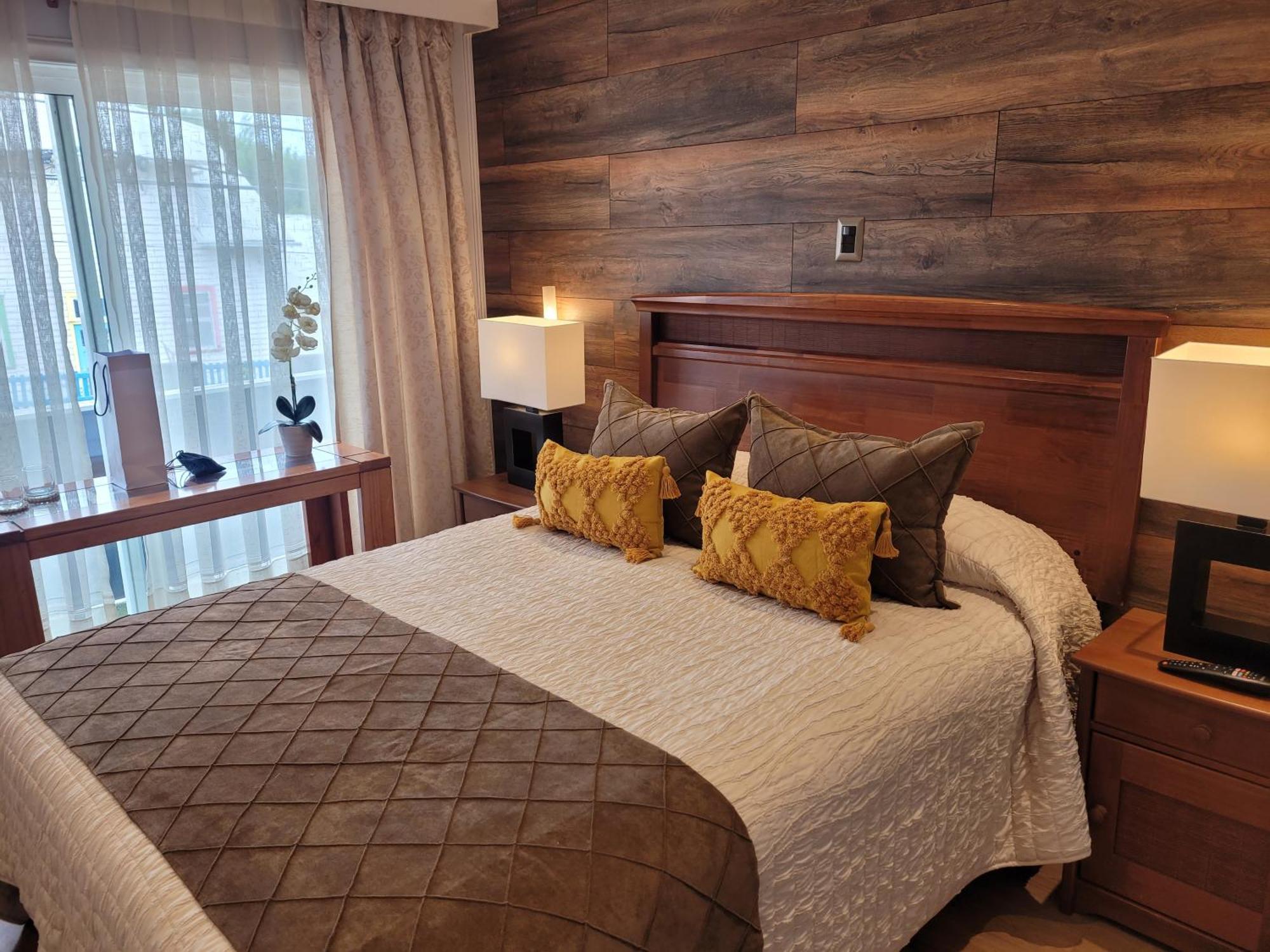 Hotel Puerta Del Lago Пуерто Варас Екстериор снимка