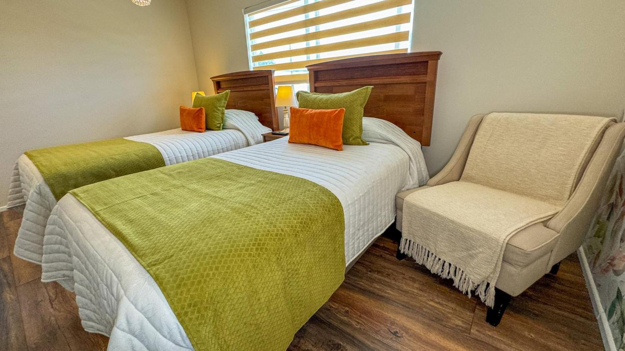 Hotel Puerta Del Lago Пуерто Варас Екстериор снимка