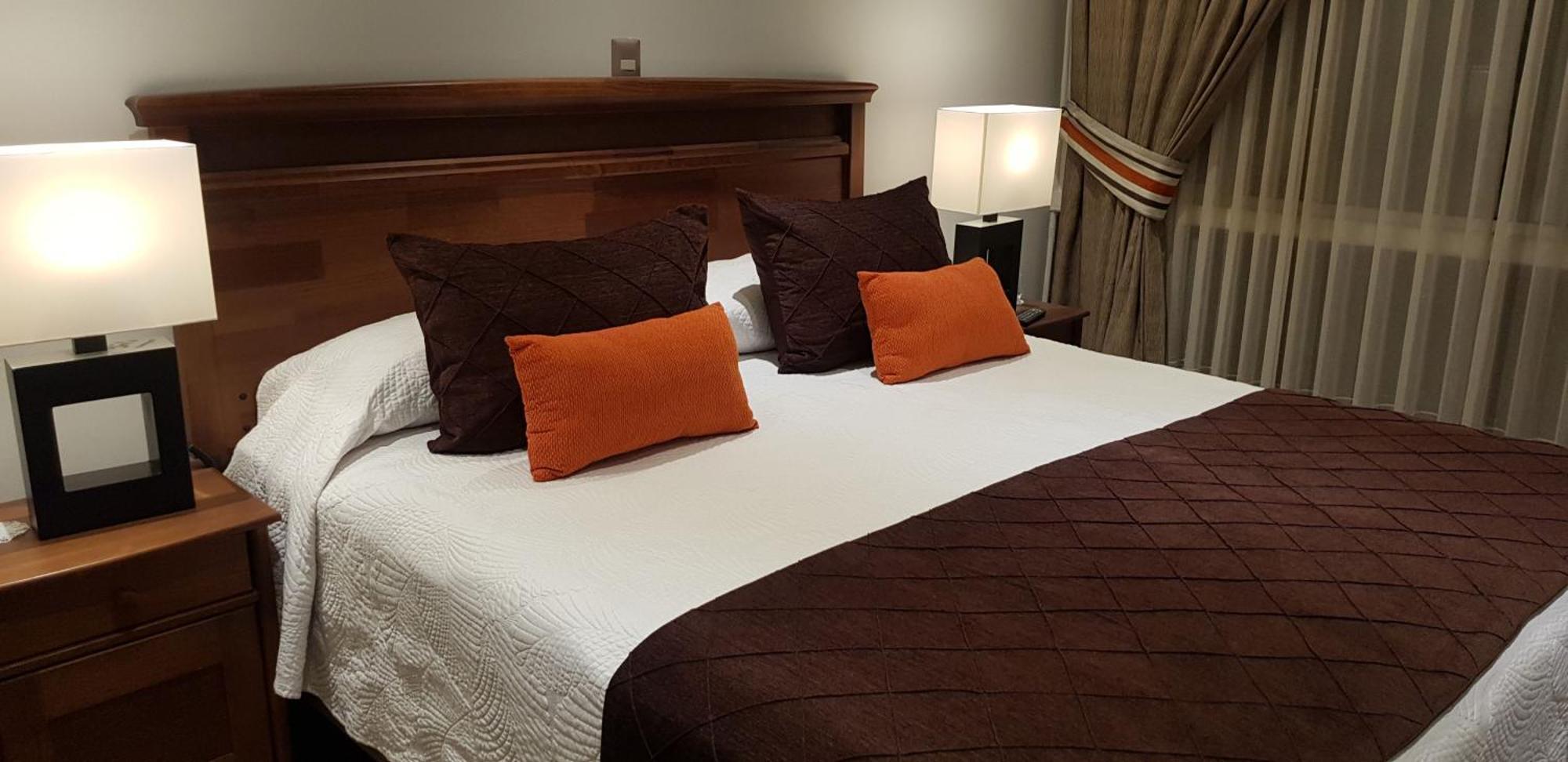 Hotel Puerta Del Lago Пуерто Варас Екстериор снимка