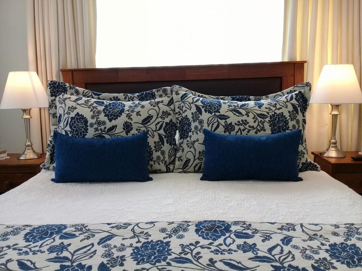 Hotel Puerta Del Lago Пуерто Варас Екстериор снимка
